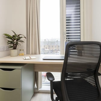 Classic En-suite - Image 7