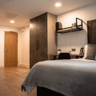 Studio Edition I Plus - Image 3