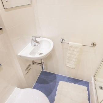 Deluxe Studio - Image 4