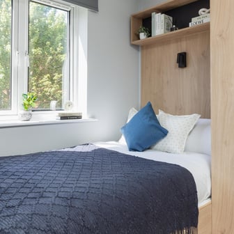 Gold En Suite - Image 4