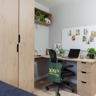 Gold En Suite - Image 2