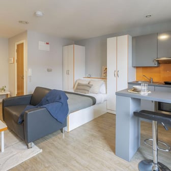 Large Studio - Image 4