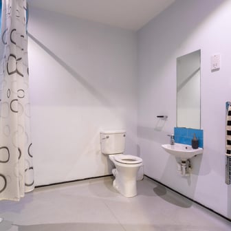 Gold Accessible Studio - Image 2