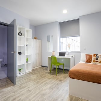 Platinum Accessible Studio - Image 5