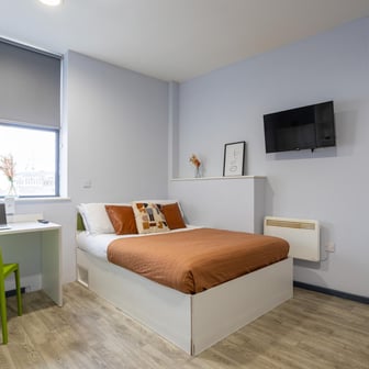 Platinum Accessible Studio - Image 1