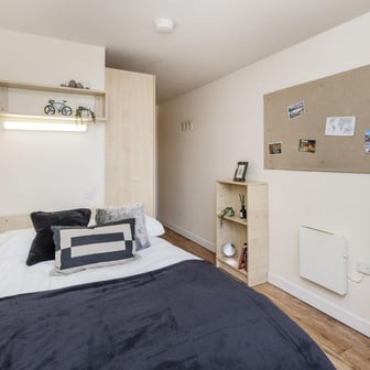 Bronze Ensuite - Image 1