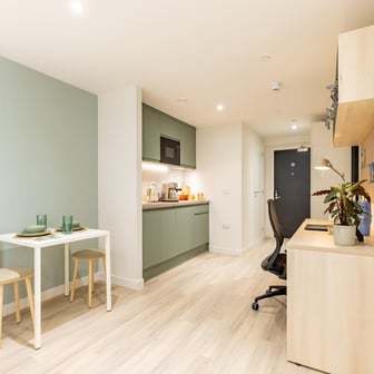 Premium Studio - Image 2