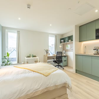 Classic Studio Plus - Image 1