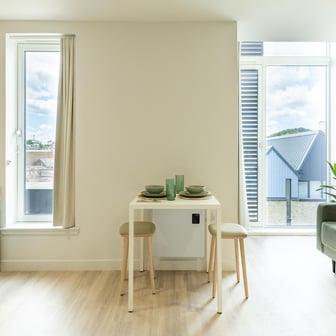 Deluxe Studio - Image 7