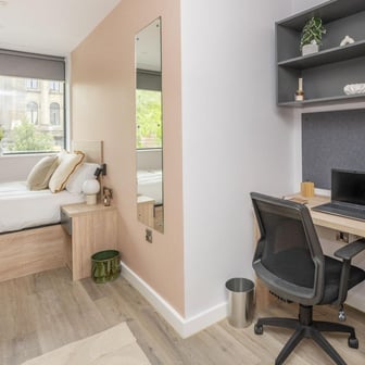 Classic Plus Studio - Image 7