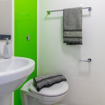 Canal View Ensuite bathroom