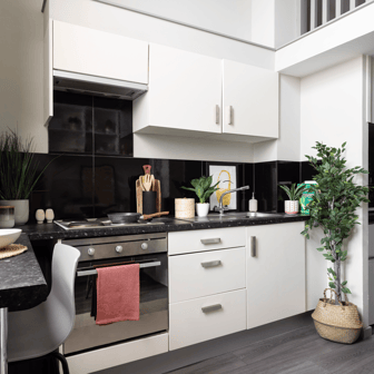 One Bed Flat - Image 2