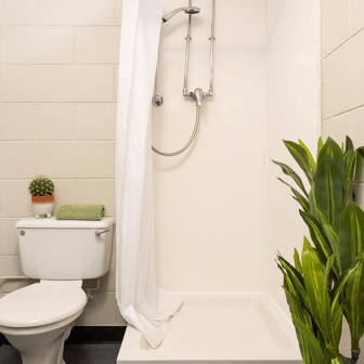 Classic Ensuite - Image 3