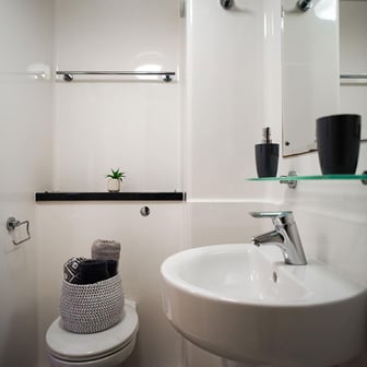 Gold Ensuite bathroom