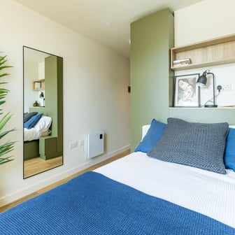 Platinum Ensuite - Image 1