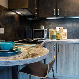 Deluxe Studio - Image 6