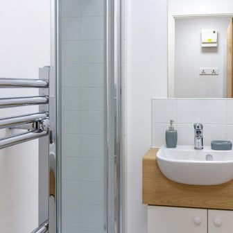 Premium Studio bathroom