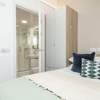 Studio Apartment Plus - Image 1