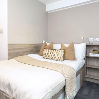 Superior Single Ensuite - Image 4