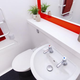 Studio Apartment - Image 6