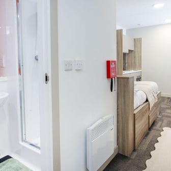 Studio Apartment - Image 7