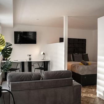 1 Bed - Edition IV - Image 3