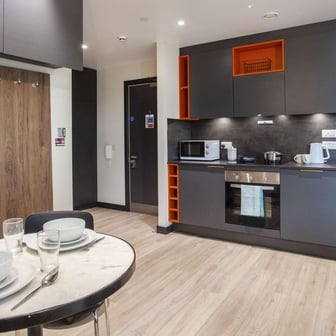 Luxury Studio - Sea View - Image 3