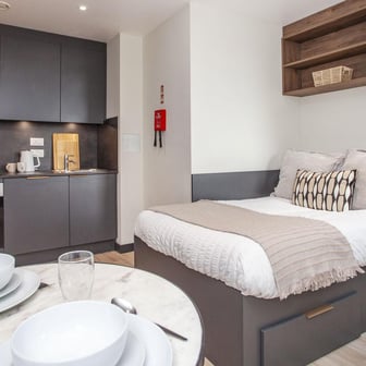 Luxury Studio - Sea View - Image 1