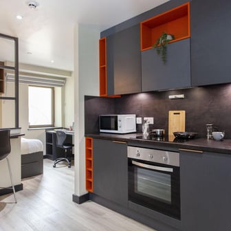 Luxury Studio - Image 1