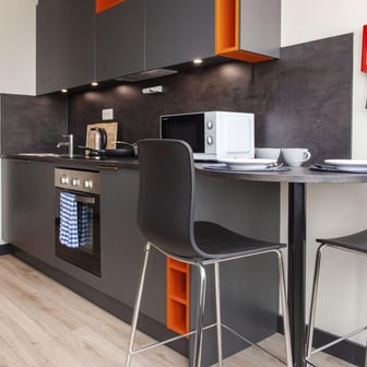 Premium Plus Studio - Image 2