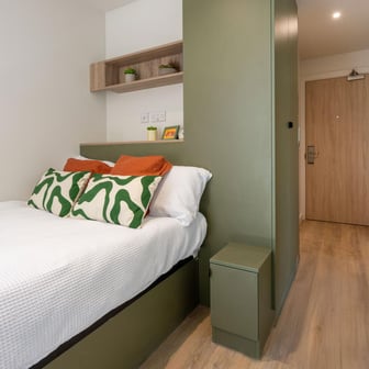 Classic Ensuite - Image 7