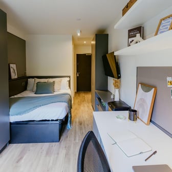 Bronze Studio - Image 2