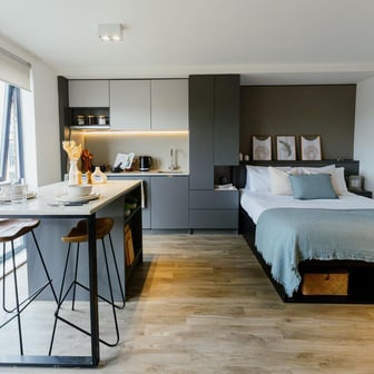 Platinum Studio - Image 2