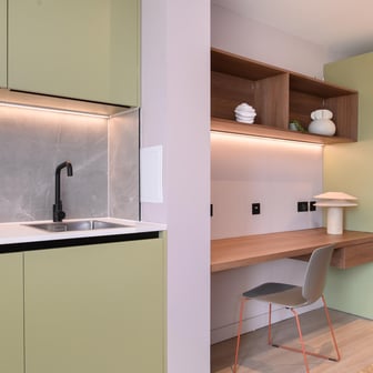 Deluxe Studio Wet Room - Image 3