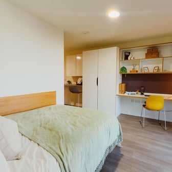 Bronze Studio - Image 1