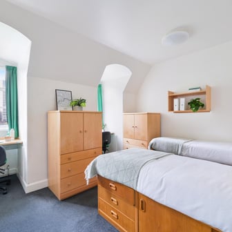 Silver Twin Room - Image 1