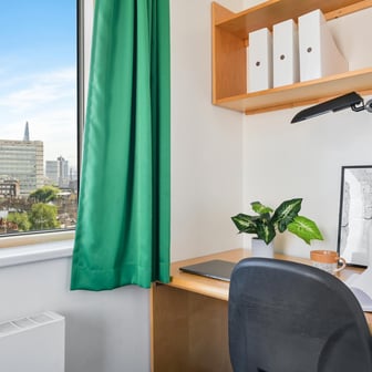 Gold Ensuite (High Fl) - Image 5