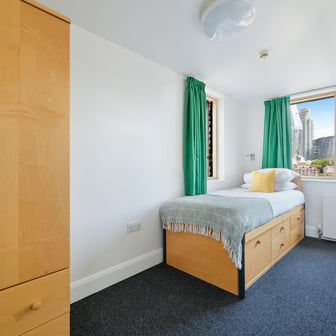 Gold Ensuite (High Fl) - Image 1