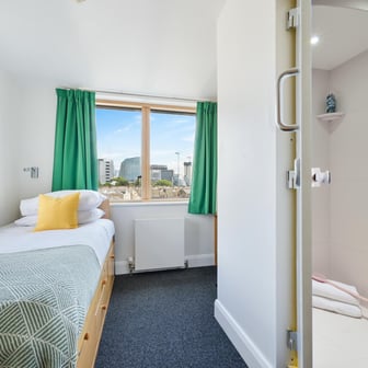 Gold Ensuite (High Fl) - Image 3