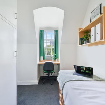 Silver Ensuite (Low Fl) - Image 3