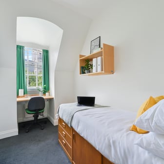 Silver Ensuite (High Fl) - Image 2