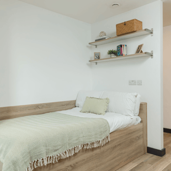 2 Bedroom Apartment - Image 5