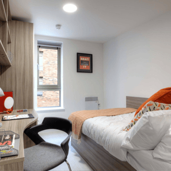 Silver Plus Ensuite - Image 1