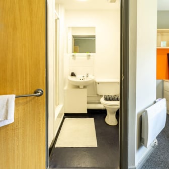 Standard Ensuite - Image 3