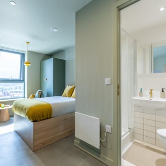 Premium Sky View Studio - Image 6