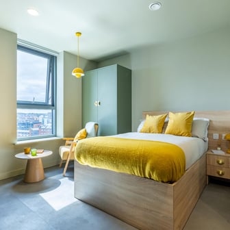 Premium Sky View Studio - Image 1