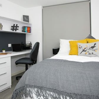 Premium Studio - Image 1