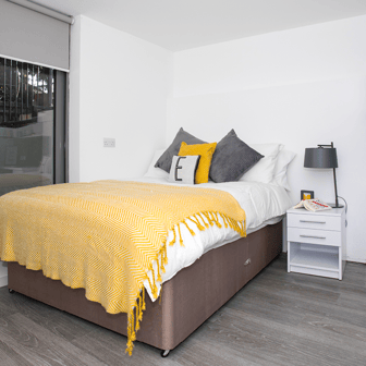 Premium Plus Studio - Image 1