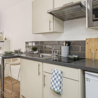 Bronze Studio - Image 2