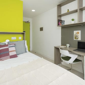 Platinum Two Bed Apartment - Image 1